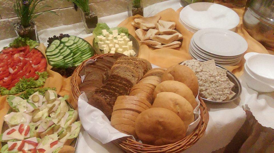 Bed and Breakfast Alabastro Tomaszów Mazowiecki Esterno foto